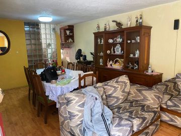BONITA CASA EN VILLA DE LAS FLORES