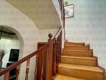 Casa en venta Col Capistrano, a 50 m de parque, Barrio Tampiquito, en San Pedro; a 2min d Av. A. Reyes, Calzada Rosario, Vasconcelos y Lomas del Valle
