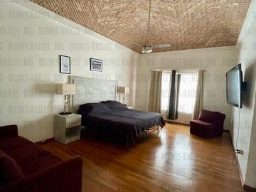Casa en venta Col Capistrano, a 50 m de parque, Barrio Tampiquito, en San Pedro; a 2min d Av. A. Reyes, Calzada Rosario, Vasconcelos y Lomas del Valle