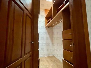 Casa en venta Col Capistrano, a 50 m de parque, Barrio Tampiquito, en San Pedro; a 2min d Av. A. Reyes, Calzada Rosario, Vasconcelos y Lomas del Valle