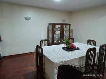 VENDO AMPLIO DEPARTAMENTO EN LINCE
