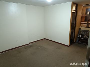 VENDO AMPLIO DEPARTAMENTO EN LINCE