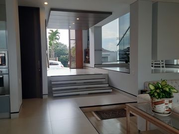 VENDO CASA EN CONJUNTO RESIDENCIA LA CIMA EN RUITOQUE CONDOMINIO CLUB