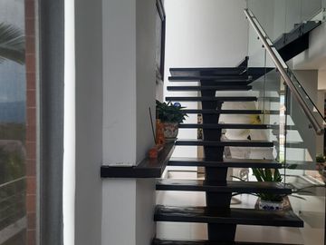 VENDO CASA EN CONJUNTO RESIDENCIA LA CIMA EN RUITOQUE CONDOMINIO CLUB