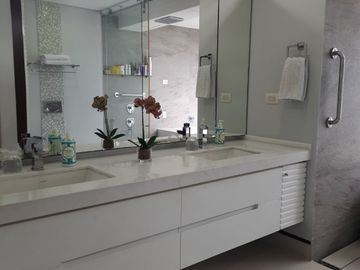 VENDO CASA EN CONJUNTO RESIDENCIA LA CIMA EN RUITOQUE CONDOMINIO CLUB