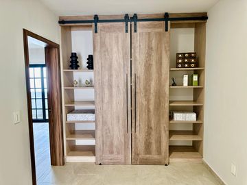 MODERNO DEPARTAMENTO EN VENTA, LA MEJOR UBICACION, COLONIA CHAPALITA GUADALAJARA!
