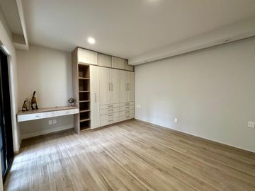 MODERNO DEPARTAMENTO EN VENTA, LA MEJOR UBICACION, COLONIA CHAPALITA GUADALAJARA!
