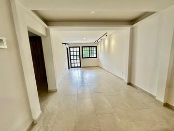 MODERNO DEPARTAMENTO EN VENTA, LA MEJOR UBICACION, COLONIA CHAPALITA GUADALAJARA!