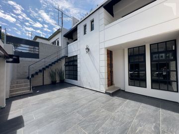 DEPARTAMENTO EN CHAPALITA GUADALAJARA, CON 3 RECAMARAS ! MODERNOS ACABADOS.