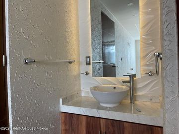 Venta Casa estilo contemporáneo en residencial Aqua II en lago esmeralda #25-504