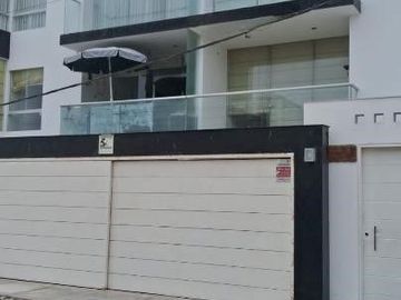 VENTA DE HERMOSO DUPLEX CON PISCINA EN PLAYA LOS PULPOS EN LURIN