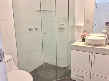 VENTA DE HERMOSO DUPLEX CON PISCINA EN PLAYA LOS PULPOS EN LURIN