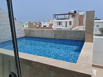 VENTA DE HERMOSO DUPLEX CON PISCINA EN PLAYA LOS PULPOS EN LURIN