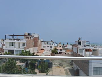 VENTA DE HERMOSO DUPLEX CON PISCINA EN PLAYA LOS PULPOS EN LURIN
