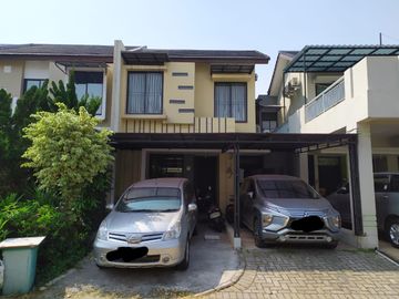 Dijual Rumah Siap Huni di Casa Jardin 2 Lantai Luas Tanah 126 m2 Cluster Catalya