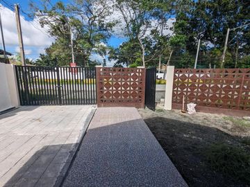 Commercial House for Sale in La Eldaria Barangay Quezon Panabo City Davao Del Norte (fronting Quezon Elem.School)