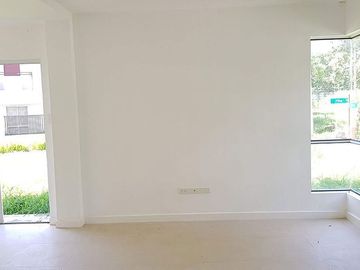 HOUSE FOR SALE IN RIDGE VIEW - NUVALI
