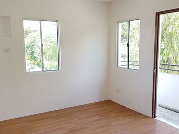 HOUSE FOR SALE IN RIDGE VIEW - NUVALI