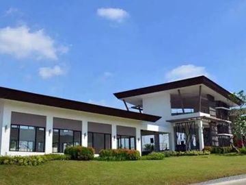 HOUSE FOR SALE IN RIDGE VIEW - NUVALI