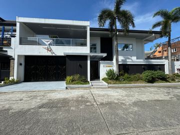 Well Maintained 7 Bedroom House and Lot for Sale in Parañaque City