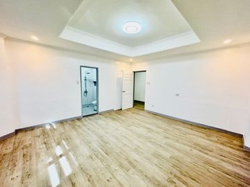 Well Maintained 7 Bedroom House and Lot for Sale in Parañaque City