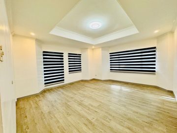 Well Maintained 7 Bedroom House and Lot for Sale in Parañaque City