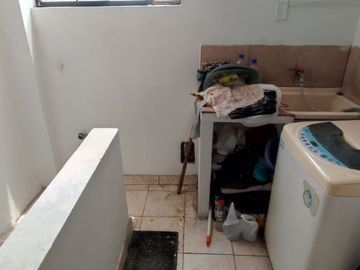 Vendo dúplex por remodelar La Molina $ 95,000 negociables