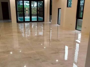 Airy Bright Contemporary Brand New House and Lot with Pool for Sale in Tagaytay City