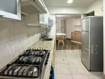 SE VENDE O ALQUILA duplex de 3 dormitorios en calle Los Apaches, Surco