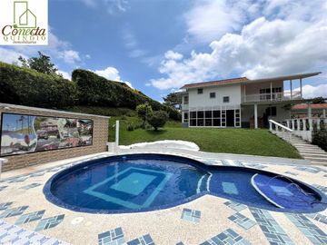 Casa Campestre en Venta – Calarcá Quindío - Conjunto Cerrado