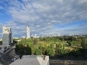 DEPARTAMENTO EN VENTA FRENTE AL PARQUE DEL ARTE TRES RECAMARAS