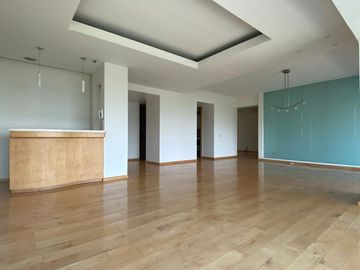 Exclusivo Departamento en Lomas Country Club: Lujo, Confort y Amenidades de Primera Clase