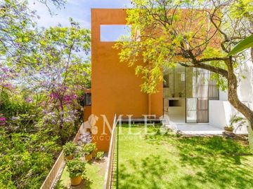 Casa Jacarandas - Rancho Cortés