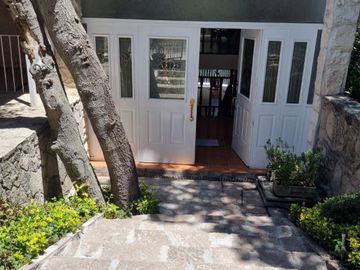 EXCELENTE RESIDENCIA EN VENTA  CONDADO DE SAYAVEEDRA