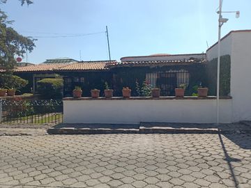 VENTA DE CASA DE UNA SOLA PLANTA RINCON COLONIAL ATIZAPAN