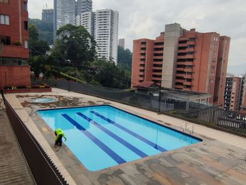 En Venta, Apartamento Loma del Indio - Medellin