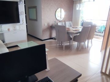 En Venta, Apartamento Loma del Indio - Medellin