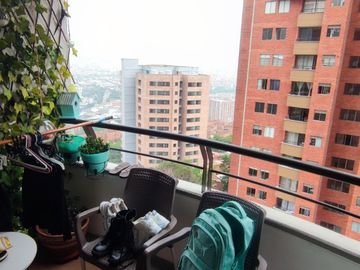 En Venta, Apartamento Loma del Indio - Medellin
