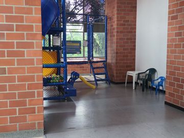 En Venta, Apartamento Loma del Indio - Medellin