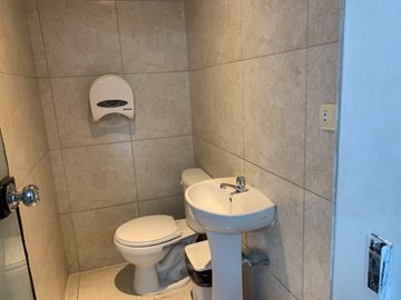 ALQUILER OFICINA/LOCAL COMERCIAL EN AV LA MOLINA