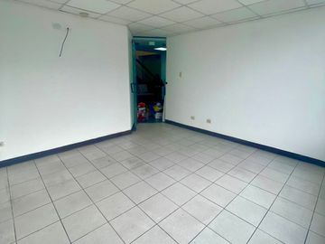 ALQUILER OFICINA/LOCAL COMERCIAL EN AV LA MOLINA