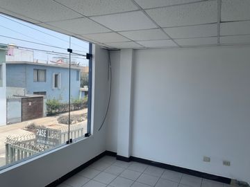 ALQUILER OFICINA/LOCAL COMERCIAL EN AV LA MOLINA