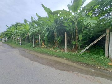 Land for sale, 202 square wah, Soi Ram Intra 65, Intersection 6, near MRT Ram Intra Station, Km.6, only 800 m. Suitable for investment as a home offic