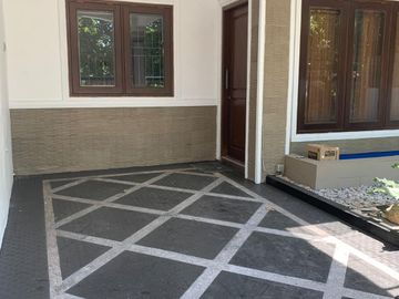Rumah 2 Lantai di Jalan Utama Perum Permata Safira Regency - Surabaya Barat