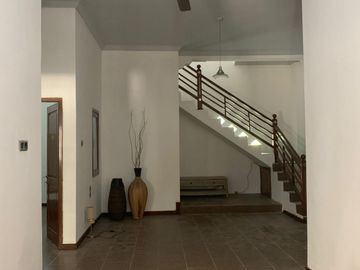 Rumah 2 Lantai di Jalan Utama Perum Permata Safira Regency - Surabaya Barat