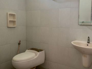 Rumah 2 Lantai di Jalan Utama Perum Permata Safira Regency - Surabaya Barat
