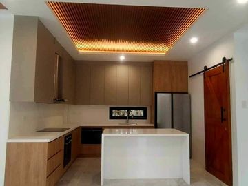 FOR SALE - Brand New Two Storey House in Pueblo Del Sol Subd., Tagaytay City, Cavite