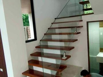 FOR SALE - Brand New Two Storey House in Pueblo Del Sol Subd., Tagaytay City, Cavite