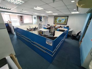 FOR SALE - Corner unit office space in Tycoon Center Ortigas, Pearl Dr., Pasig City