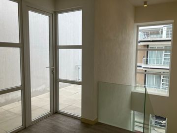 FOR SALE - 3 Storey Aerin Townhouse in M Residences New Manila, Quezon City